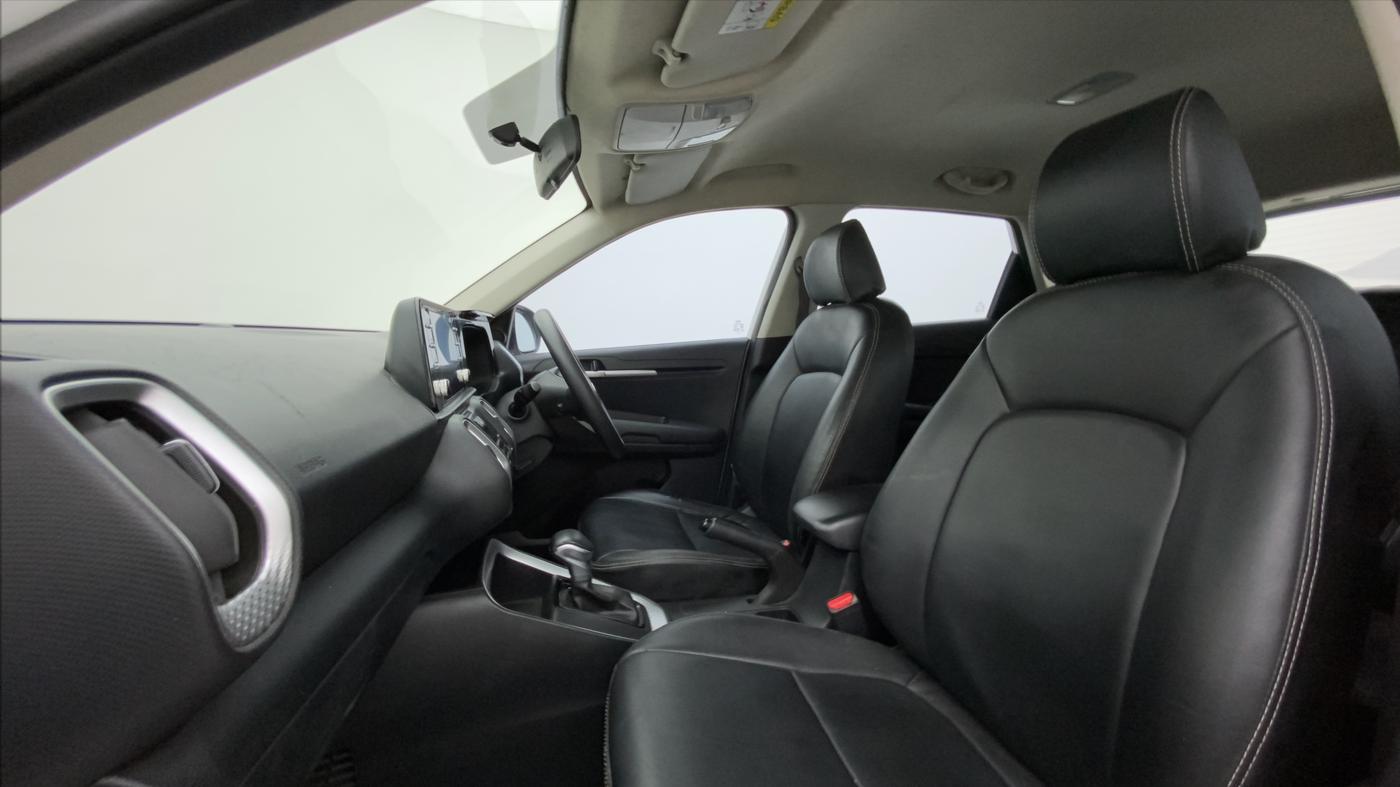 2020 KIA SONET HTK PLUS 1.5 AT, Diesel, Automatic, 62,175 km, Right Side Front Door Cabin