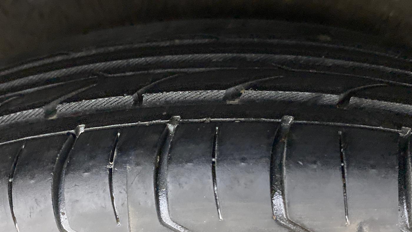 2011 Hyundai i10 MAGNA 1.2 KAPPA2, Petrol, Manual, 78,268 km, Right Rear Tyre Tread