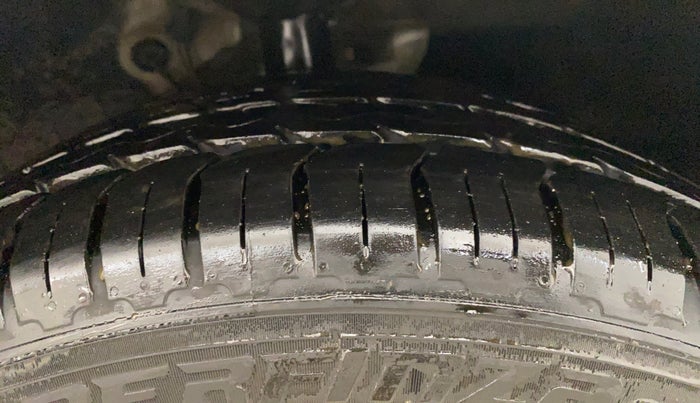 2019 Skoda Octavia AMBITION 1.4 TSI, Petrol, Manual, 94,162 km, Right Front Tyre Tread