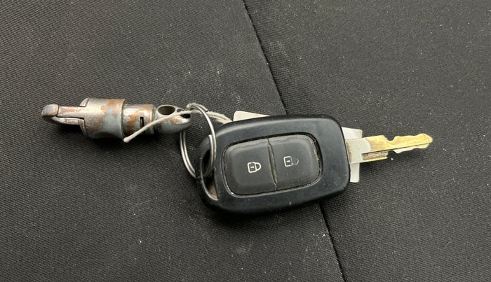 2016 Renault Kwid RXT 1.0, Petrol, Manual, 58,566 km, Key Close Up