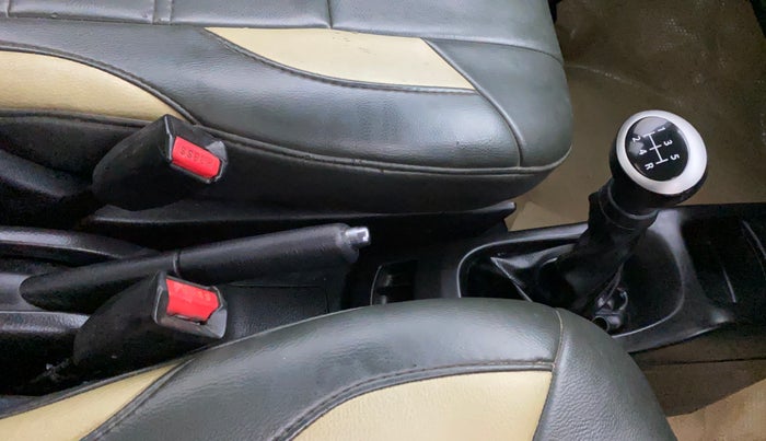 2015 Maruti Wagon R 1.0 VXI, Petrol, Manual, 37,483 km, Gear Lever