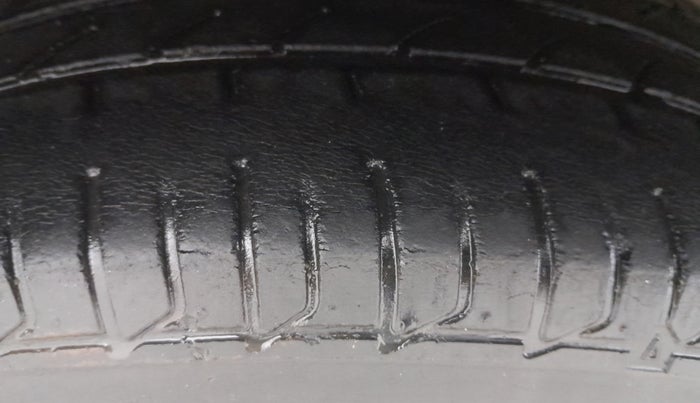 2018 Hyundai Elite i20 ASTA 1.2  CVT, Petrol, Automatic, 35,495 km, Right Rear Tyre Tread