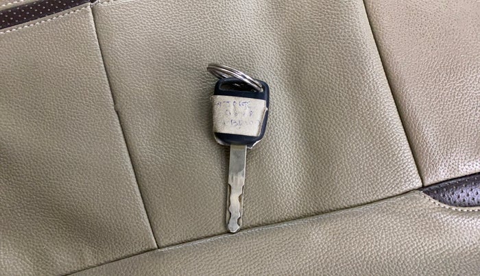 2015 Honda Brio S MT, Petrol, Manual, 55,442 km, Key Close Up