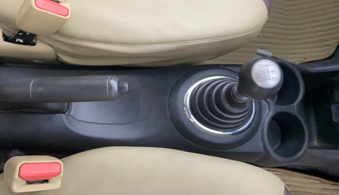 2015 Honda Brio S MT, Petrol, Manual, 55,442 km, Gear Lever