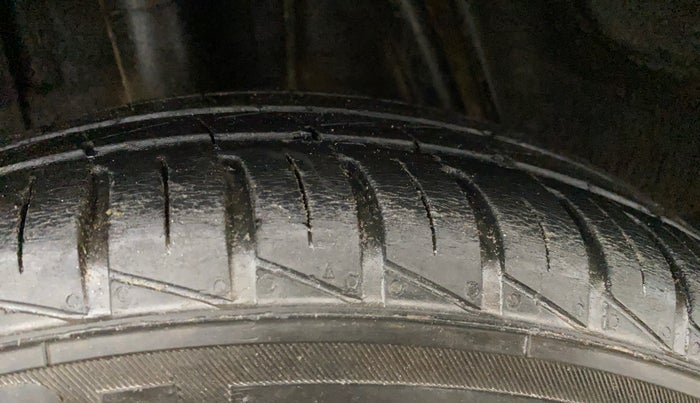 2022 Renault Kwid CLIMBER AMT 1.0, Petrol, Automatic, 20,835 km, Right Rear Tyre Tread