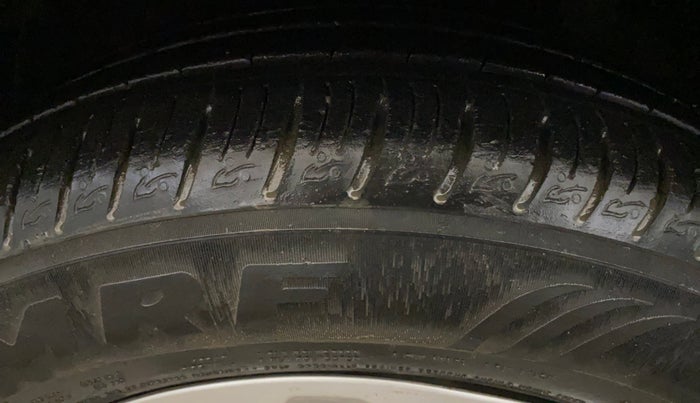 2021 KIA SONET HTK PLUS 1.0 DCT, Petrol, Automatic, 34,913 km, Left Front Tyre Tread