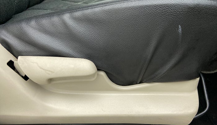 2017 Maruti Celerio ZXI D, Petrol, Manual, 65,970 km, Driver Side Adjustment Panel