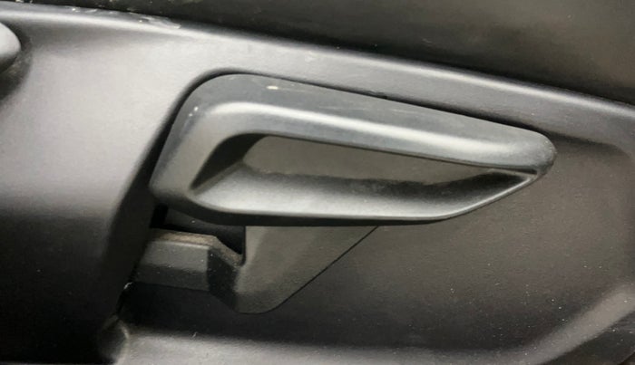 2023 Tata Tiago XT PETROL, Petrol, Manual, 31,687 km, Driver Side Adjustment Panel