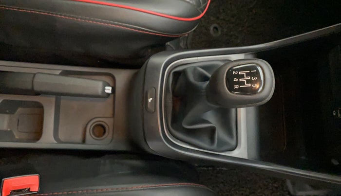 2020 Tata ALTROZ XT PETROL, Petrol, Manual, 23,955 km, Gear Lever