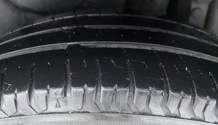 2016 Maruti Swift Dzire VDI BS IV, Diesel, Manual, 59,077 km, Left Rear Tyre Tread