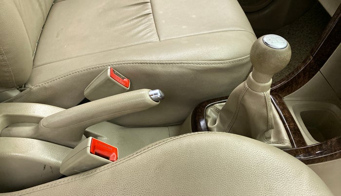 2016 Maruti Swift Dzire VDI BS IV, Diesel, Manual, 59,077 km, Gear Lever