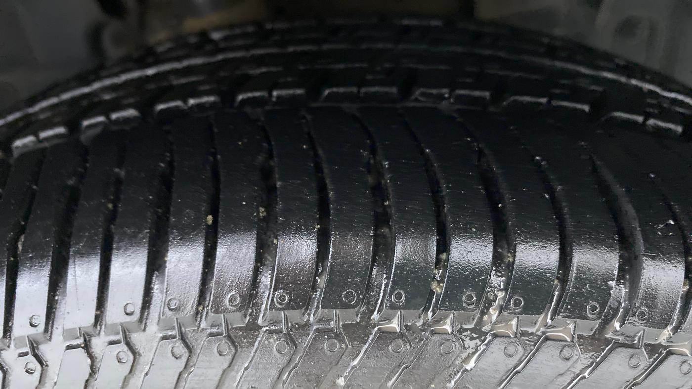 2018 Ford Ecosport 1.5 TITANIUM TI VCT, Petrol, Manual, 7,701 km, Right Front Tyre Tread