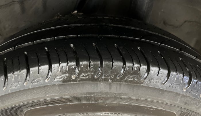 2018 Honda Amaze 1.2L I-VTEC V, Petrol, Manual, 72,249 km, Left Rear Tyre Tread