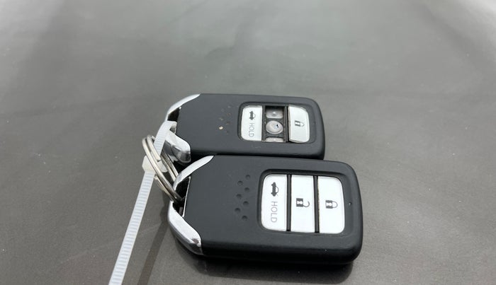 2018 Honda Amaze 1.2L I-VTEC V, Petrol, Manual, 72,249 km, Key Close Up