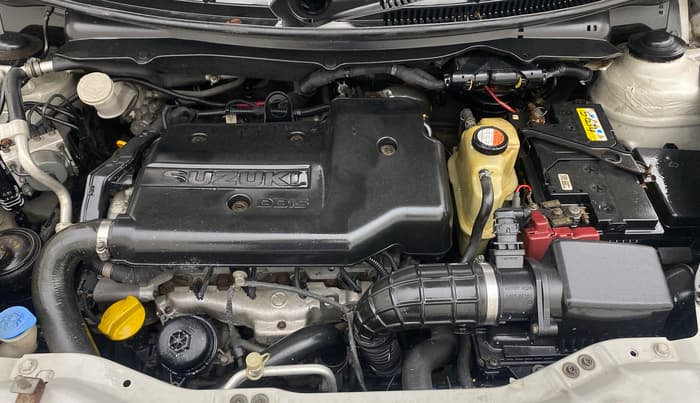 2013 Maruti Swift ZDI, Diesel, Manual, 94,083 km, Engine View