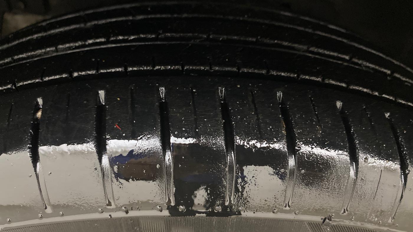 2013 Maruti Swift ZDI, Diesel, Manual, 94,083 km, Left Front Tyre Tread
