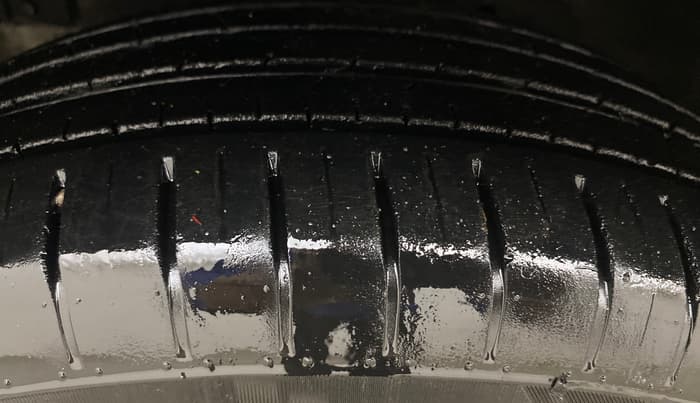 2013 Maruti Swift ZDI, Diesel, Manual, 94,083 km, Left Front Tyre Tread