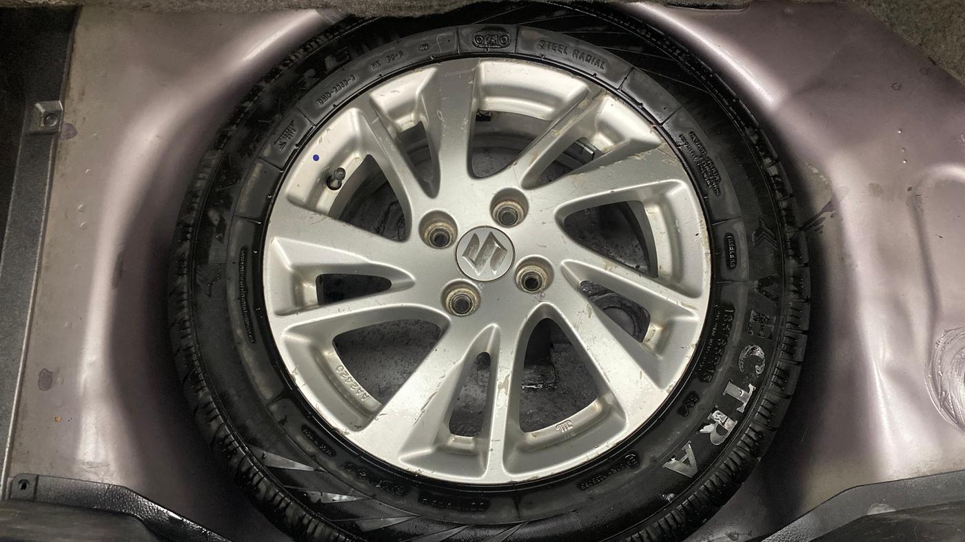 2013 Maruti Swift ZDI, Diesel, Manual, 94,083 km, Spare Tyre