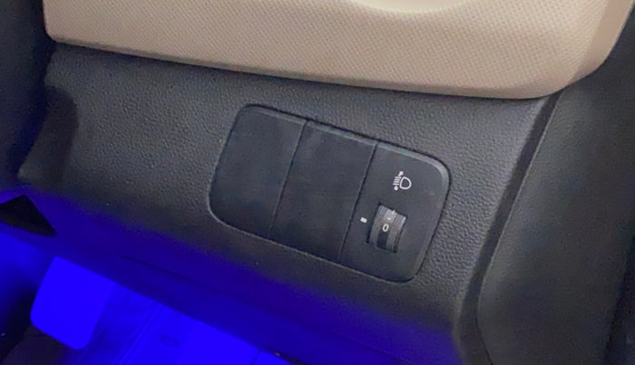 2014 Hyundai Xcent S (O) 1.2, Petrol, Manual, 87,990 km, Dashboard - Headlight height adjustment not working