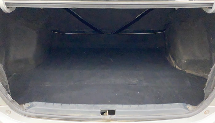 2011 Toyota Etios VX, Petrol, Manual, 1,15,500 km, Boot Inside