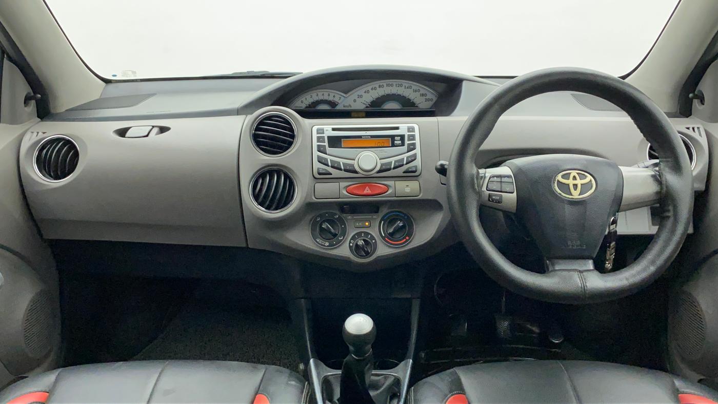 2011 Toyota Etios VX, Petrol, Manual, 1,15,500 km, Dashboard