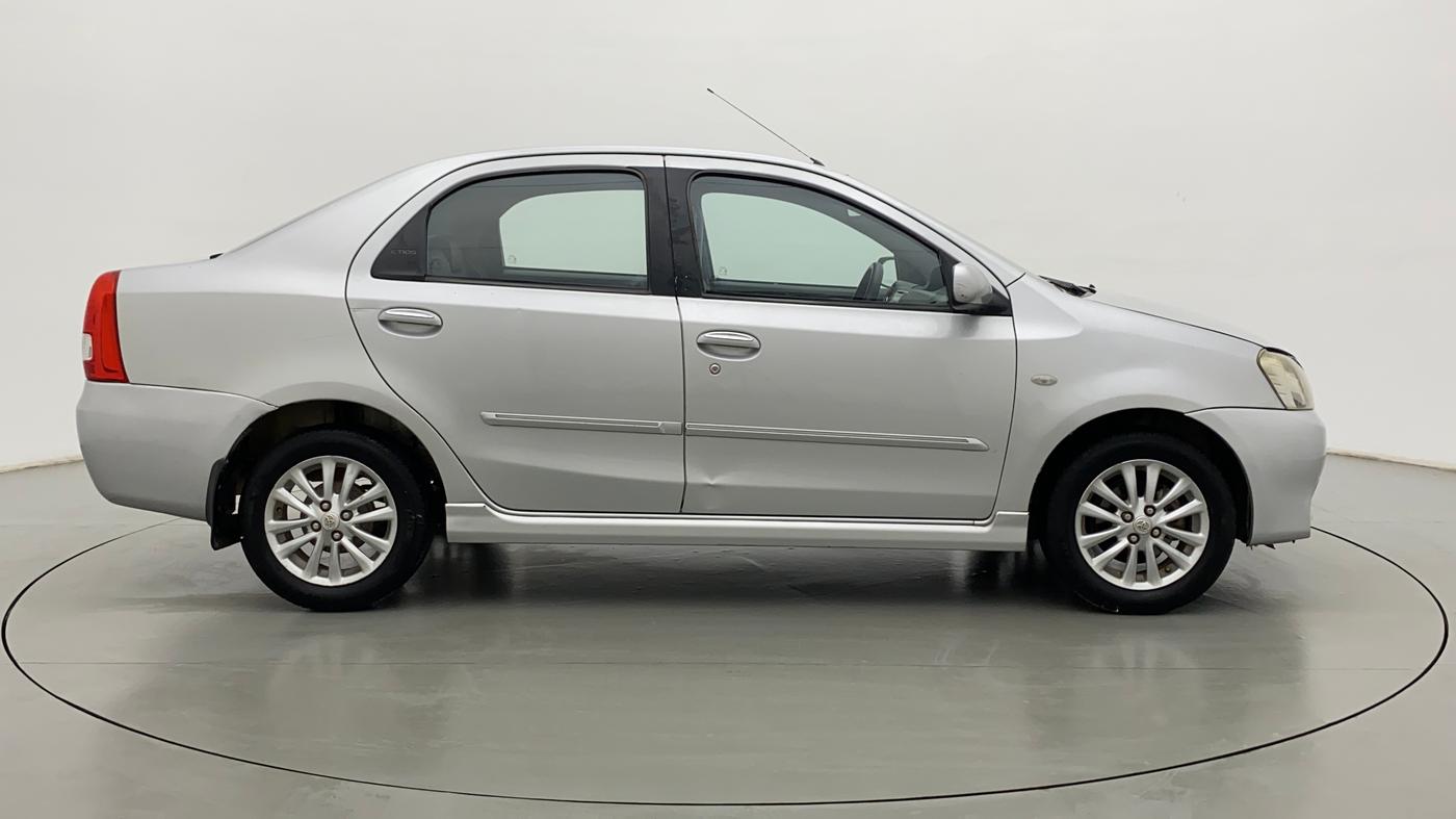 2011 Toyota Etios VX, Petrol, Manual, 1,15,500 km, Right Side View