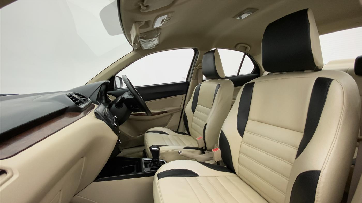 2017 Maruti Dzire ZXI AMT, Petrol, Automatic, 32,795 km, Right Side Front Door Cabin