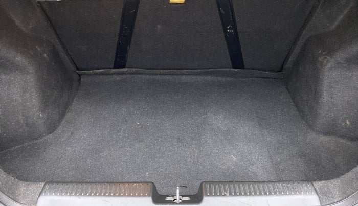 2017 Maruti Dzire ZXI AMT, Petrol, Automatic, 32,795 km, Boot Inside