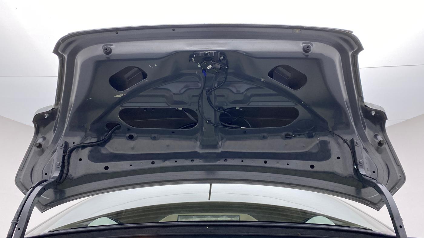 2017 Maruti Dzire ZXI AMT, Petrol, Automatic, 32,795 km, Boot Door Open