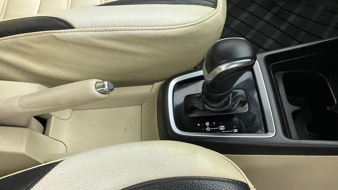 2017 Maruti Dzire ZXI AMT, Petrol, Automatic, 32,795 km, Gear Lever