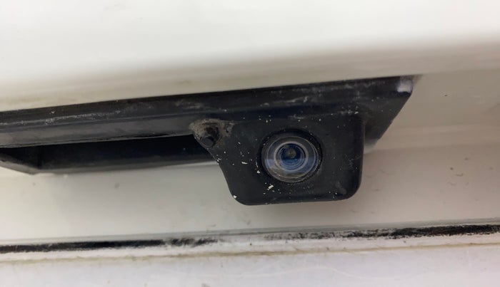 2019 Skoda Octavia STYLE 1.4 TSI, Petrol, Manual, 1,07,904 km, Parking Camera