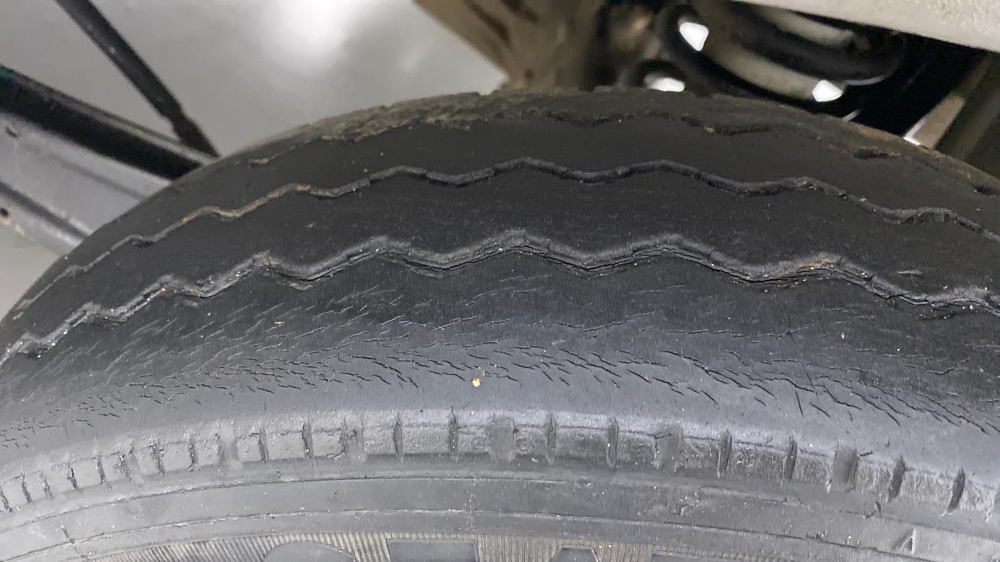 2018 Maruti Eeco 5 STR WITH AC PLUSHTR, CNG, Manual, 46,006 km, Left Rear Tyre Tread