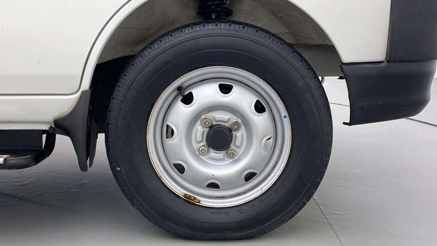 2018 Maruti Eeco 5 STR WITH AC PLUSHTR, CNG, Manual, 46,006 km, Right Front Wheel