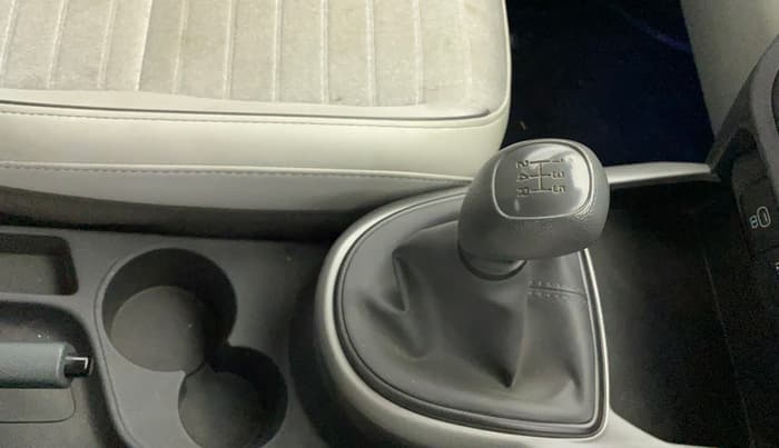 2024 Hyundai GRAND I10 NIOS Sportz 1.2 HY-CNG Duo, CNG, Manual, 11,825 km, Gear Lever