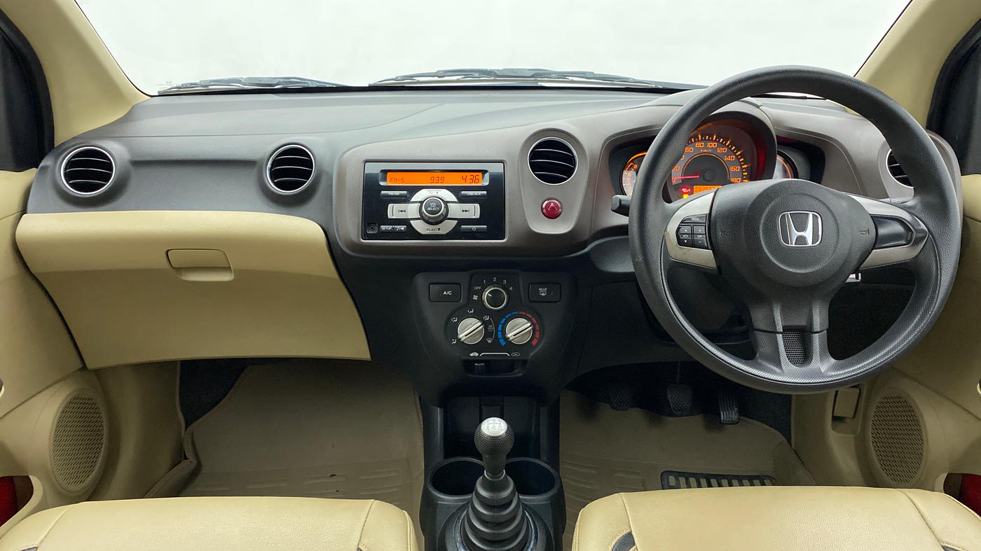 2014 Honda Brio S MT, Petrol, Manual, 31,923 km, Dashboard