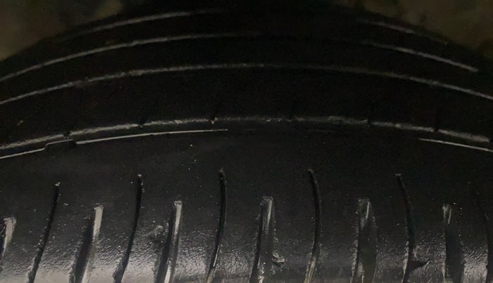 2020 Hyundai VENUE SX 1.0 TURBO, Petrol, Manual, 37,133 km, Left Front Tyre Tread