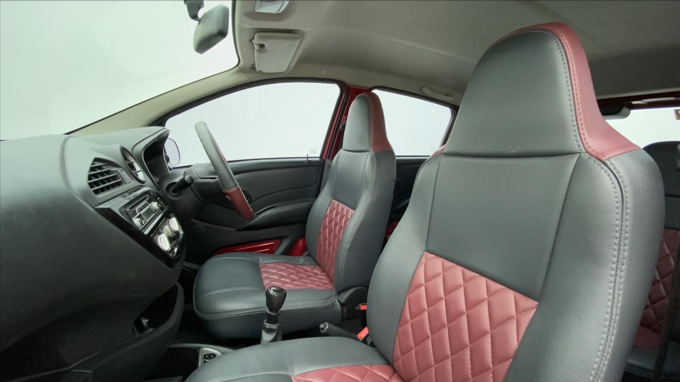 2017 Datsun Redi Go T (O), Petrol, Manual, 18,908 km, Right Side Front Door Cabin