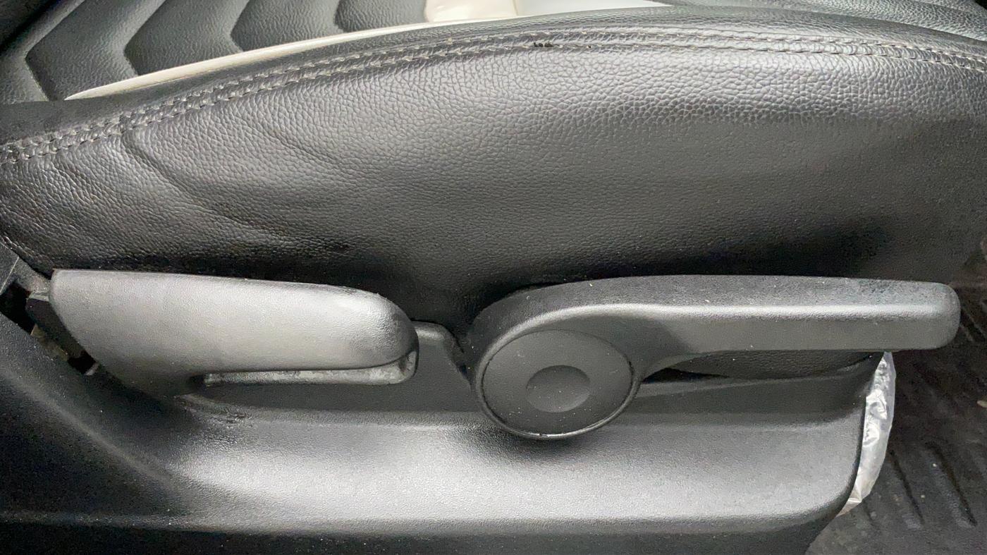 2021 Maruti Vitara Brezza ZXI PLUS, Petrol, Manual, 21,088 km, Driver Side Adjustment Panel