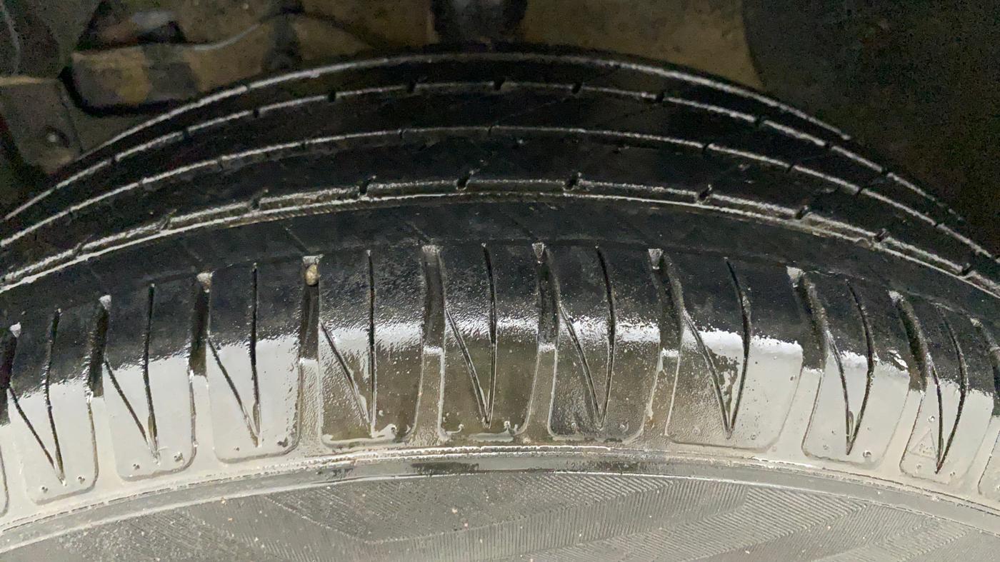2021 Maruti Vitara Brezza ZXI PLUS, Petrol, Manual, 21,088 km, Left Front Tyre Tread