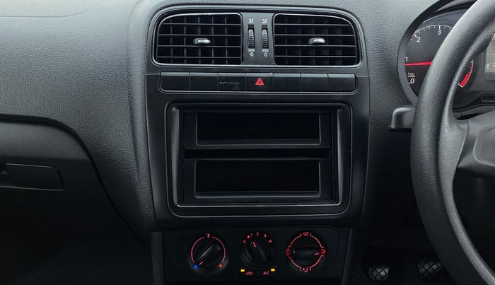 2014 Volkswagen Polo TRENDLINE 1.5L DIESEL, Diesel, Manual, 87,700 km, Air Conditioner