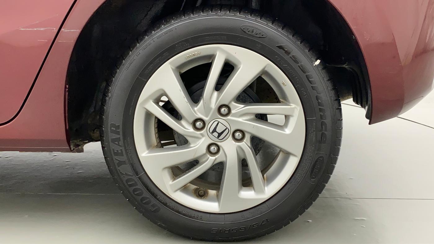 2017 Honda Jazz 1.2 V AT, Petrol, Automatic, 11,303 km, Left Rear Wheel