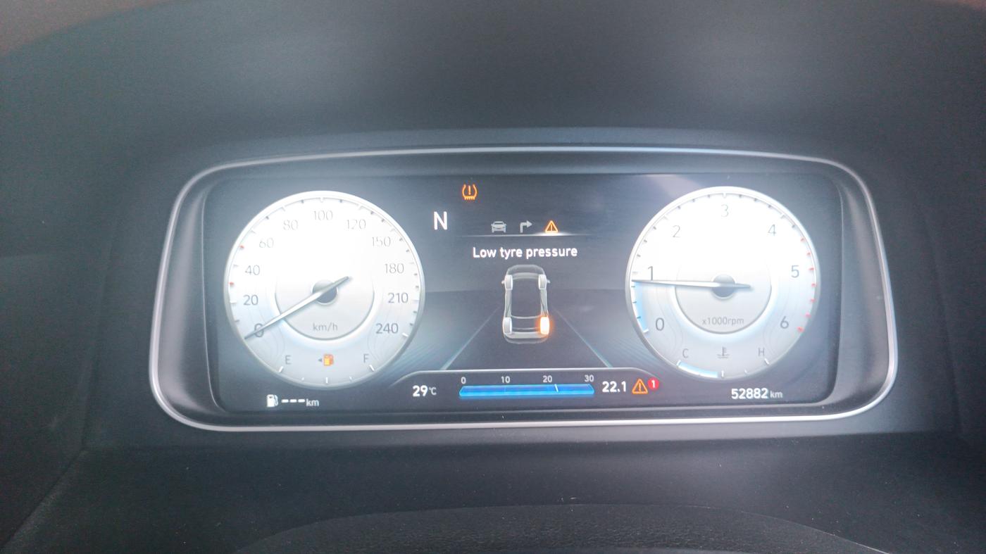 2021 Hyundai ALCAZAR PLATINUM(O) 7STR 1.5 AT, Diesel, Automatic, 52,880 km, Odometer Image