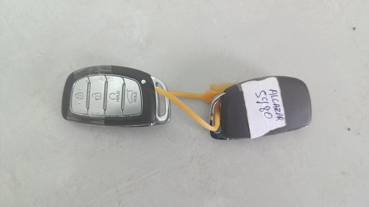 2021 Hyundai ALCAZAR PLATINUM(O) 7STR 1.5 AT, Diesel, Automatic, 52,880 km, Key Close Up