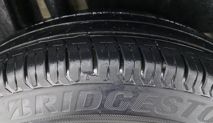 2019 Maruti Dzire VXI, Petrol, Manual, 21,100 km, Right Rear Tyre Tread