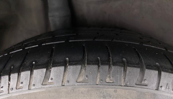 2017 Honda WR-V 1.5L I-DTEC VX MT, Diesel, Manual, 93,297 km, Right Rear Tyre Tread