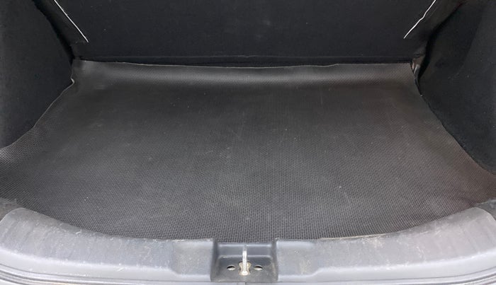 2017 Honda WR-V 1.5L I-DTEC VX MT, Diesel, Manual, 93,297 km, Boot Inside