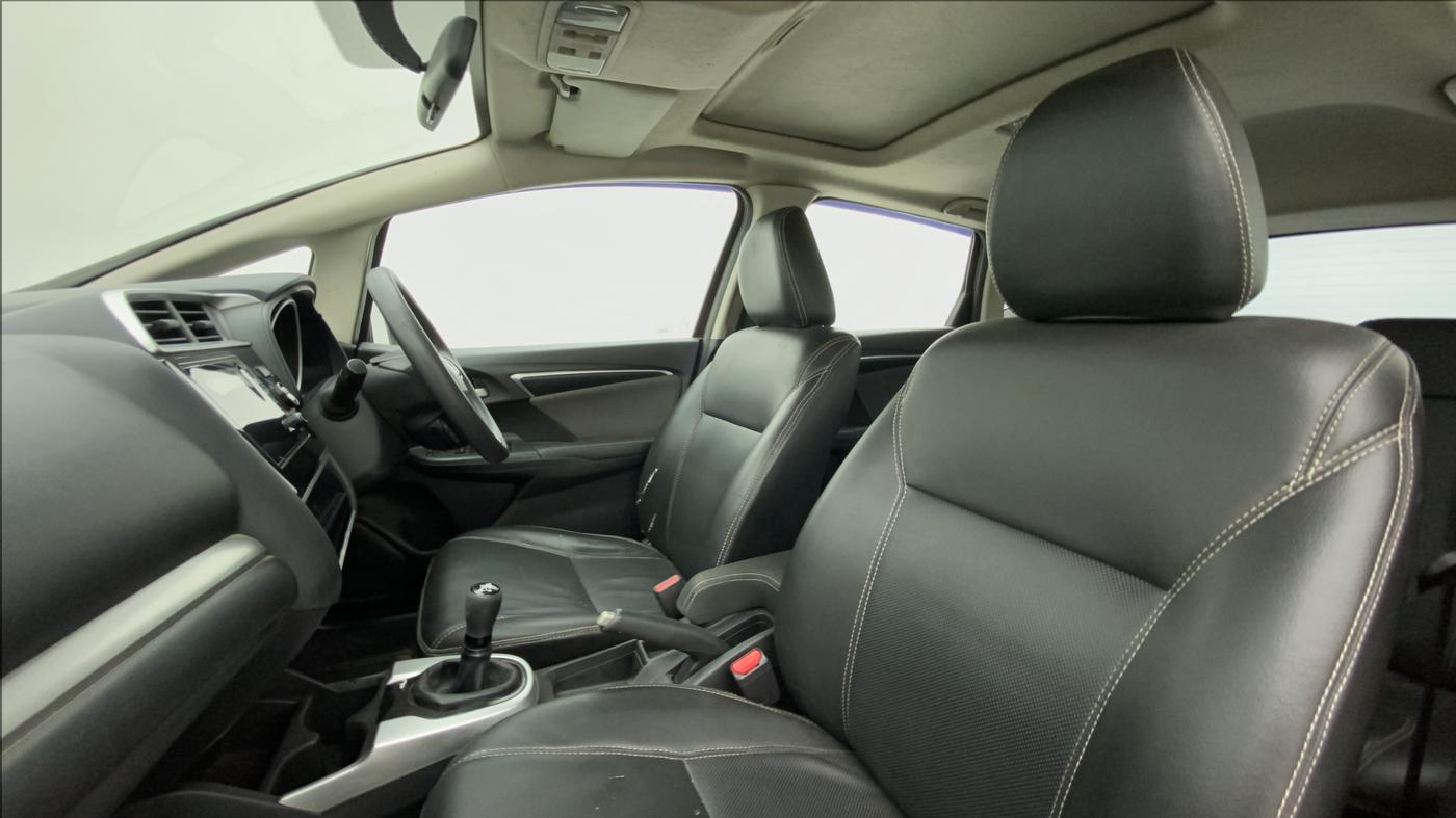 2017 Honda WR-V 1.5L I-DTEC VX MT, Diesel, Manual, 93,297 km, Right Side Front Door Cabin