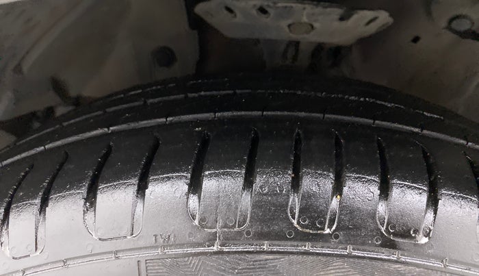 2017 Honda WR-V 1.5L I-DTEC VX MT, Diesel, Manual, 93,297 km, Left Front Tyre Tread