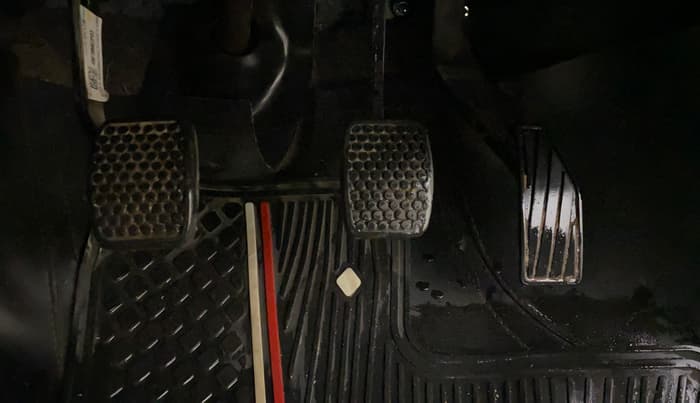 2023 Maruti Alto VXI, Petrol, Manual, 25,893 km, Pedals