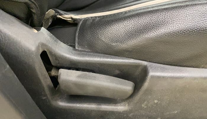 2023 Maruti Alto VXI, Petrol, Manual, 25,893 km, Driver Side Adjustment Panel